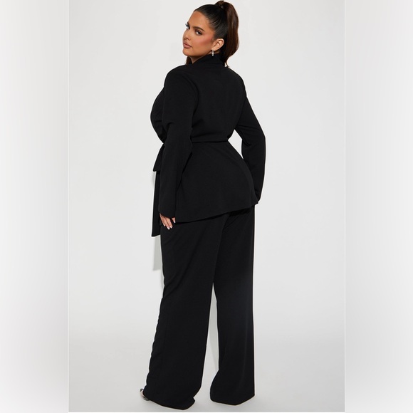 Size 2X Never Worn Fashion Nova Pantsuit - Picture 2 of 8